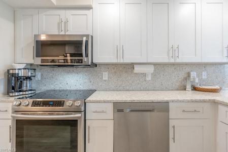 10 Tampa PL 401, Marco Island, פלורידה 34145, ארצות הברית של אמריקה
