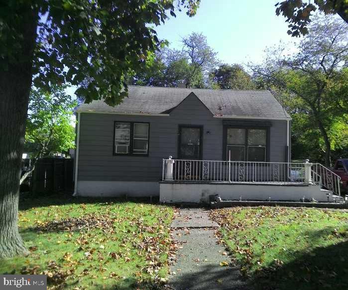 255 Elizabeth Ave, Paulsboro, New Jersey 08066, USA