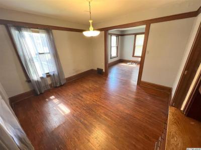 5 Willow Dr, Mason City, Iowa 50401, USA