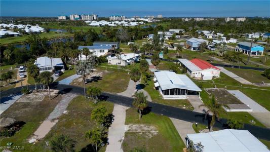 13661 Catbird Drive, Fort Myers, Florida 33908