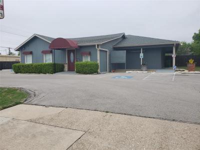 5617 Watauga Road, Watauga, Texas 76148, USA