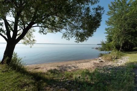 39421 County Highway 1, Richville, Minnesota 56576, USA