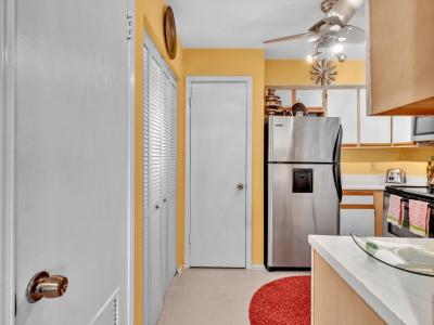 2440 NW 33rd St , 1812, Oakland Park, Florida 33309, Estados Unidos