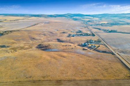 80 W STREET W, Rural Foothills County, ألبرتا T1S 0S5, كندا 