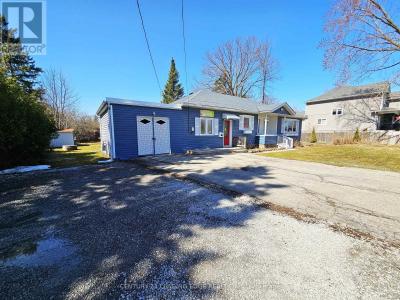 350 THE QUEENSWAY SOUTH, Georgina (keswick South), オンタリオ L4P 2B9, カナダ