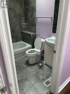 670 DUNDAS STREET WEST, Toronto (kensington-chinatown), Ontario M5T 1H9, Canada