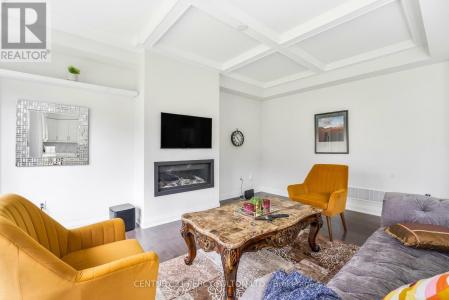 343 NORTHGLEN BOULEVARD WEST, Clarington (bowmanville), Ontario L1C 7E2, Canada
