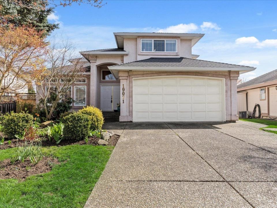 19071 63B AVENUE, Surrey, Colúmbia Britânica V3S 8G5, Canadá