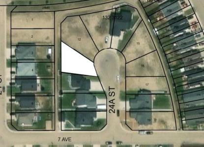 714 24A STREET, Wainwright, Alberta T9W 0B6, Canada