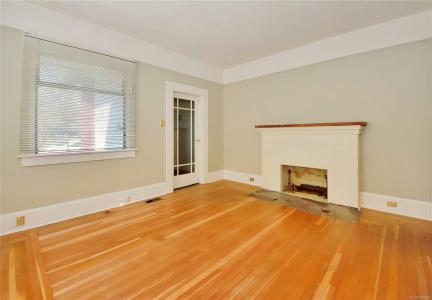 350 STEWART AVE, Nanaimo, كولومبيا البريطانية V9S 4C4, كندا