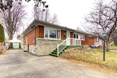 1785 Rue Westgate, Longueuil (Le Vieux-Longueuil), ケベック J4K 4P9, カナダ