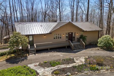 1 Sleepy Hollow Drive, Maggie Valley, NC 28751, USA