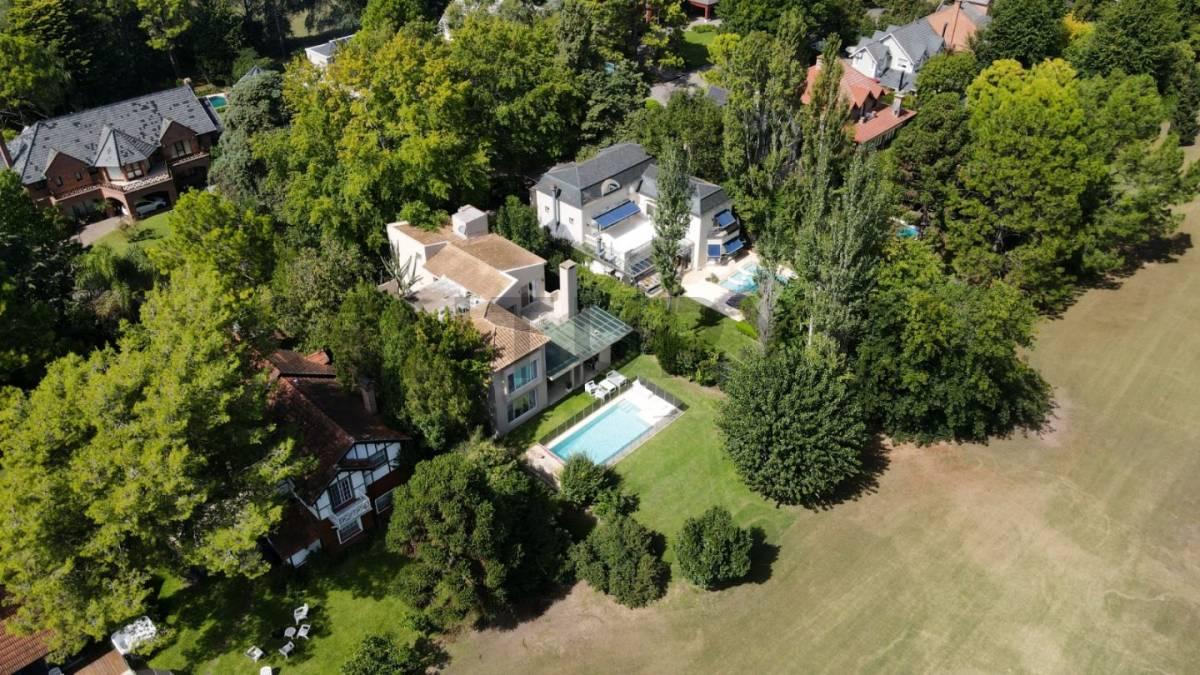 los platanos 100, Esteban Echeverría, GBA Sur 1807, Argentyna