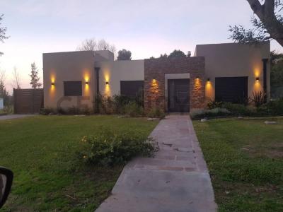 Avenida Julio A. Roca 3015, Luján, GBA Oeste 00001, Argentine