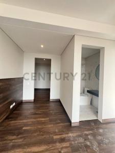 calle la plata 8 zona equipetrol entre 2do y 3er anillo 18, Equipetrol, Santa Cruz 000, ボリビア