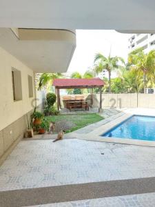 Urb Caribe avenida La playa Apartamento, Caraballeda, La Guaira 00001, Venezuela
