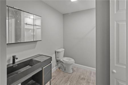 387 Broad , 1, Central Falls, Rhode Island 02863, Estados Unidos