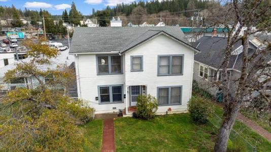 367 Clark Street, Grass Valley, California 95945, USA