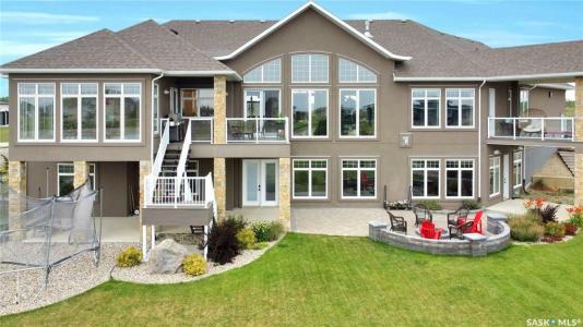 330 SPRUCE CREEK DRIVE, Edenwold Rm No. 158, Saskatchewan S0G 3Z0, Canada