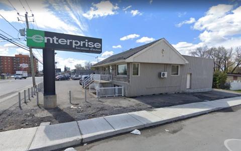 2046 Boul. des Laurentides, Laval (Chomedey), Квебек H7M 2Y5, Канада