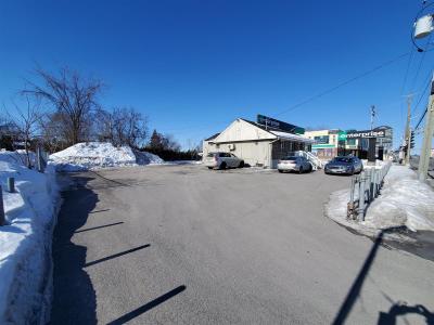 2046 Boul. des Laurentides, Laval (Chomedey), Квебек H7M 2Y5, Канада