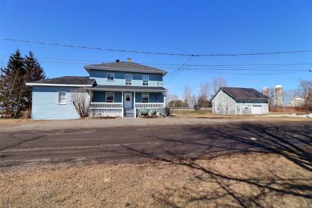 15 Rue Grand'Maison, Saint-Pacôme, Quebec G0L 3X0, Canada