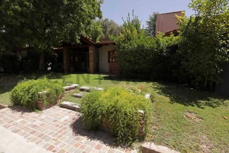 Equidad 1035, Chacras De Coria, Mendoza 5505, Argentina