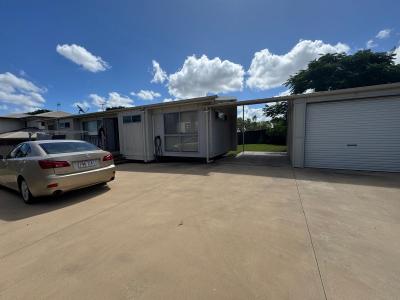 1a -2a Leichhardt Drive, Moranbah, QLD 4744, Australia