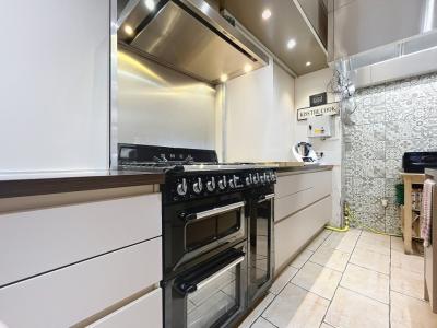 Luikersteenweg 532, Sint-truiden, 3800, Bélgica