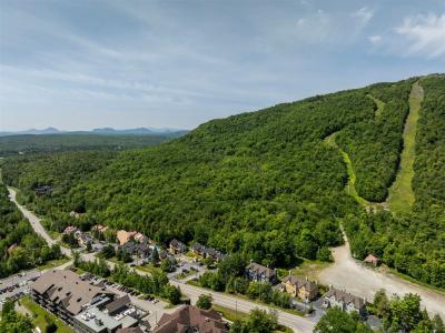4991  Ch. du Parc, Orford, 魁北克省 J1X 7A2, 加拿大