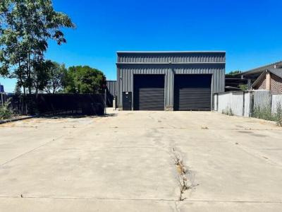 1109 E Main Street, Visalia, קליפורניה 93277, ארצות הברית של אמריקה