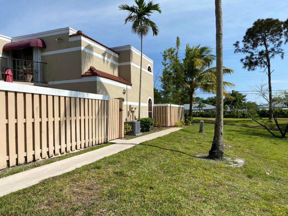 3770 Village Drive C, Delray Beach, Florida 33445, USA