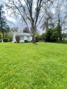 7015 Rogue River Highway, Grants Pass, Oregon 97527, Stati Uniti