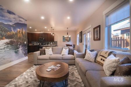 611 Blue Water Cir, McCall, Идаго 83638, Соединенные Штаты