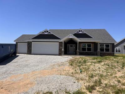 908 Marshall Way, North Manchester, Indiana 46962, USA