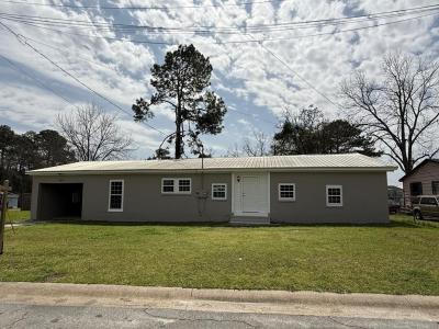 421 Whitehall St., Vienna, Georgia 31092, USA