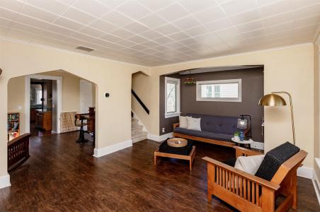 1211 Burnett Avenue, Ames, アイオワ 50010, アメリカ合衆国