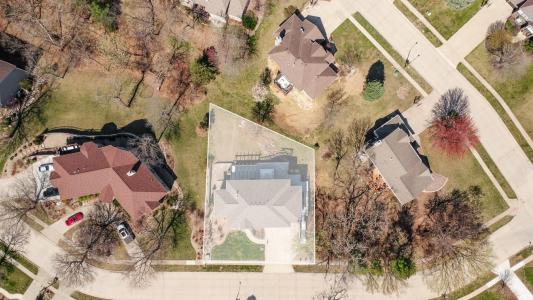 2312 Drenthe Laan Lane, Pella, Iowa 50219, USA