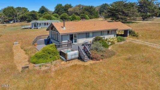 2721 White Gull Court, Albion, California 95410, USA