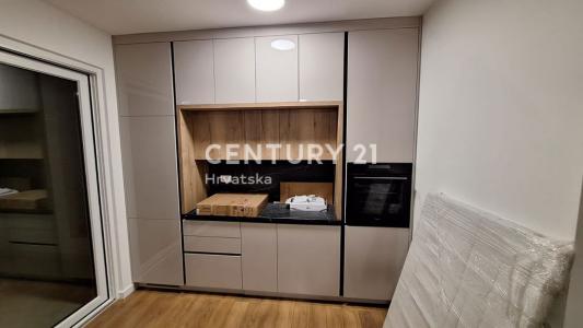 Kaštel Novi, Kaštel Novi, Splitsko-dalmatinska Županija 21217, クロアチア