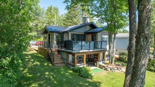 302 Ch. des Pétunias, Saint-Hubert-de-Rivière-du-Loup, קוויבק G0L 3L0, קנדה