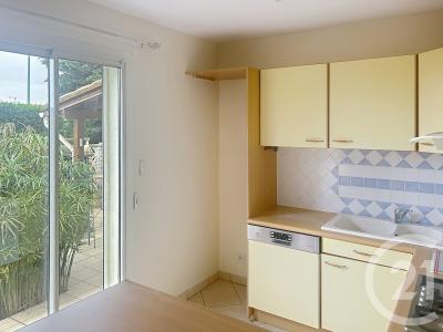 Elne, Languedoc-Roussillon 66200, 法国