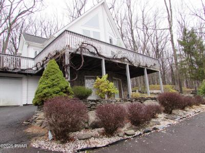 169 N Lake Drive, Dingmans Ferry, Pensilvania 18328, Estados Unidos