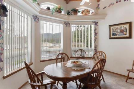 573 Tam Tam Drive, Sagle, Idaho 83860, HOA KỲ