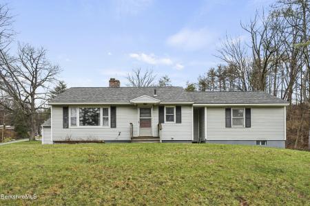 24 Henderson Rd, Williamstown, Massachusetts 01267, USA