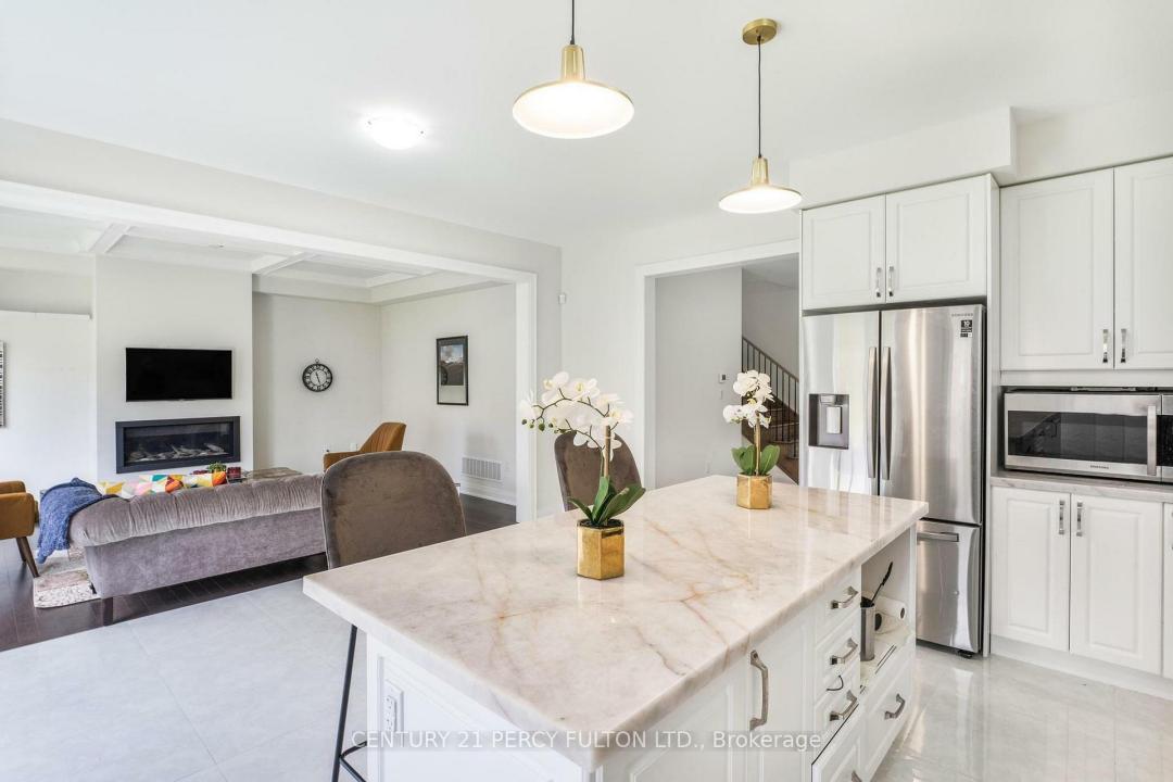 343 NORTHGLEN BOULEVARD W, Clarington, Ontario L1C 7E2, Canada