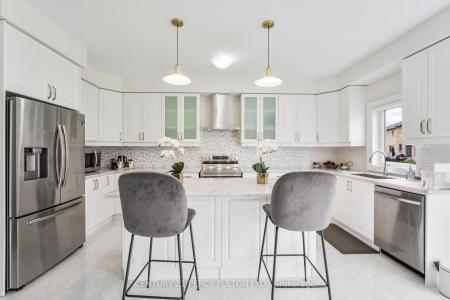 343 NORTHGLEN BOULEVARD W, Clarington, Ontario L1C 7E2, Canada