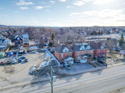 646 MAIN STREET E, North Bay, Ontario P1B 1B9, Kanada
