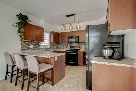 4 HAYFIELD AVENUE, Uxbridge, Ontario L9P 0A2, Canadá