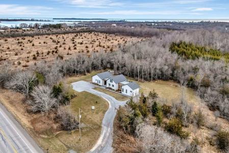 19485 LOYALIST PARKWAY, Prince Edward County, Ontario K0K 1T0, Canada